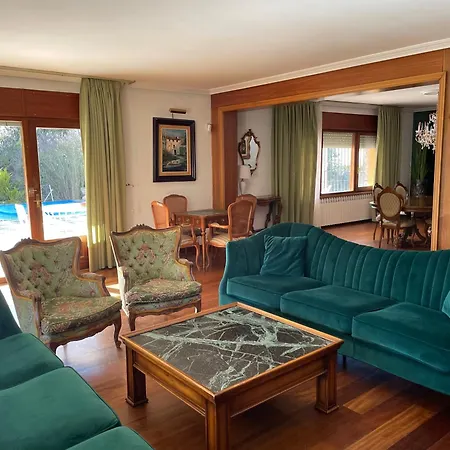 Casa Fuentes De Ledina
