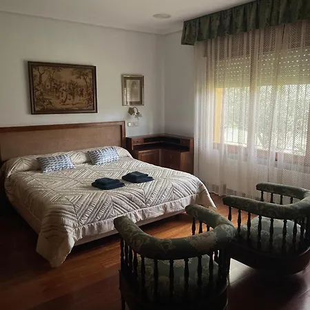 Casa Fuentes De Ledina *