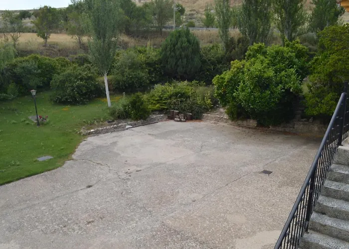 Casa Fuentes De Ledina *