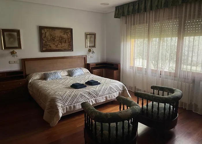 Casa Fuentes De Ledina *