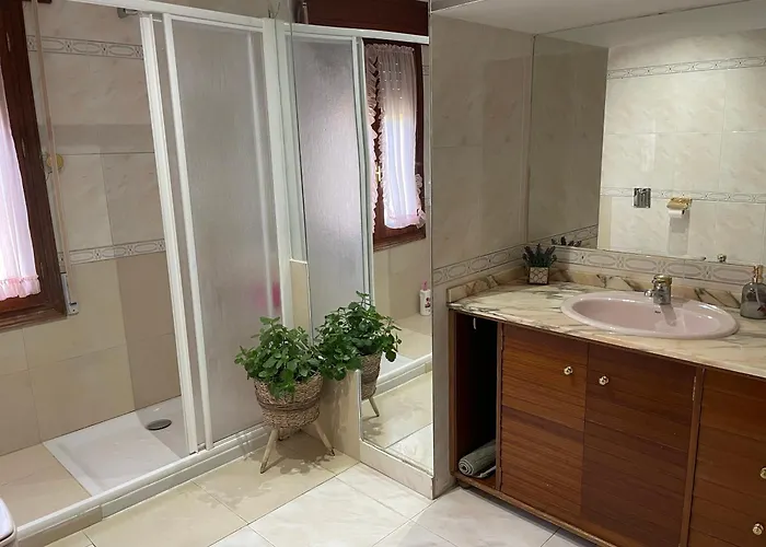 Casa Fuentes De Ledina Ferienhaus