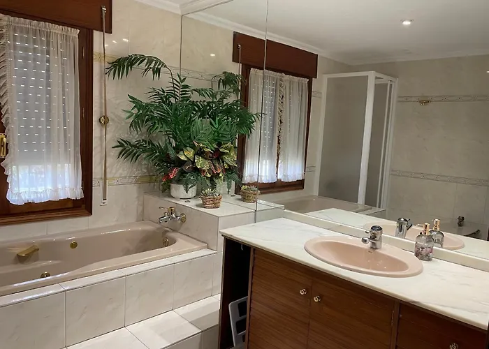 Casa Fuentes De Ledina *